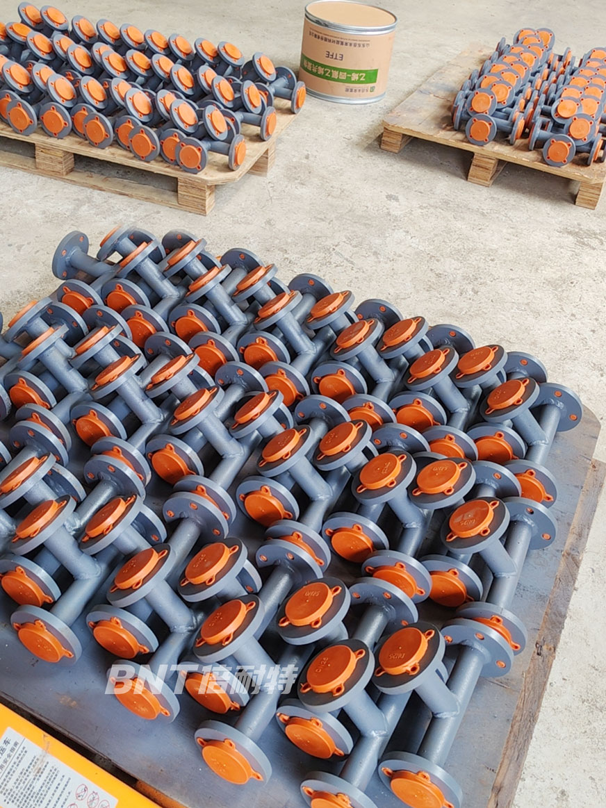 雅安客户定制等静压四氟管道已发货